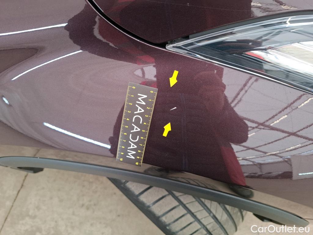  Toyota  C-HR TOYOTA  / 2016 / 5P / SUV 1.8 HYBRIDE 122 EDITION(SP) #36