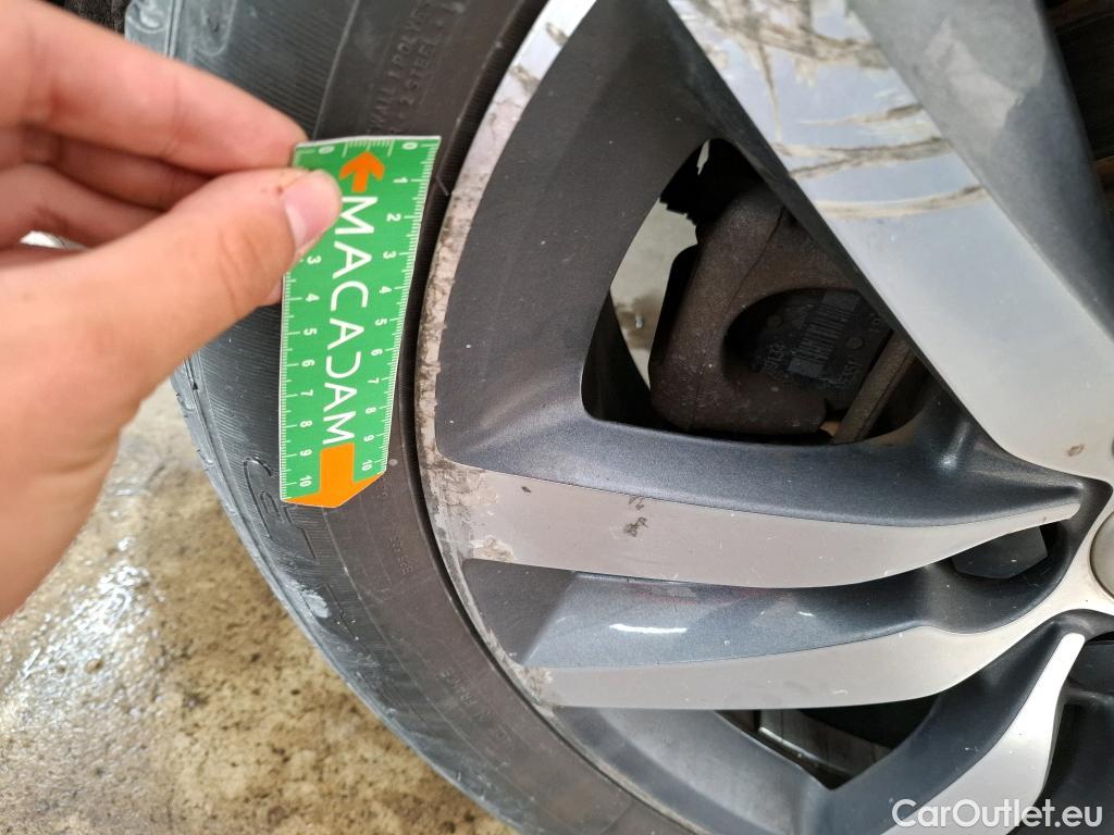  Peugeot  308 PEUGEOT  / 2017 / 5P / Berline BlueHDi 130 EAT6 S&S ALLURE BUSINESS #32