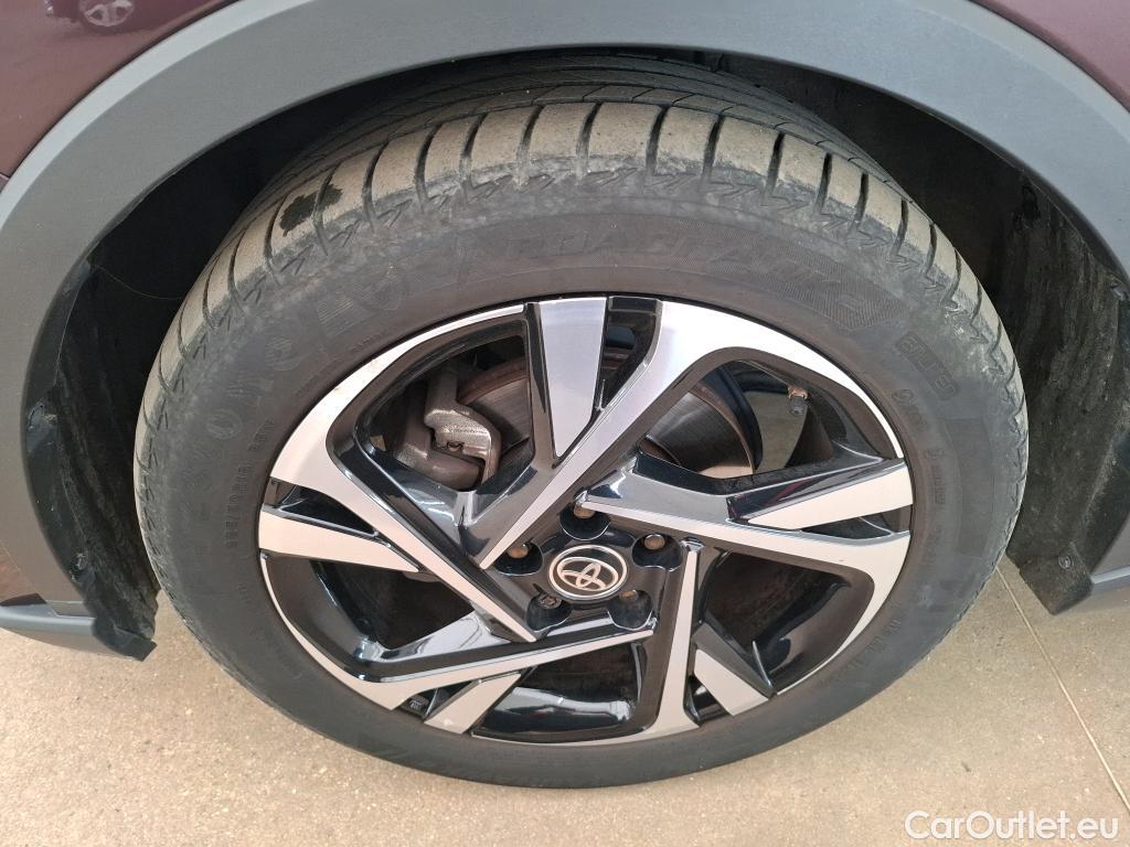  Toyota  C-HR TOYOTA  / 2016 / 5P / SUV 1.8 HYBRIDE 122 EDITION(SP) #50