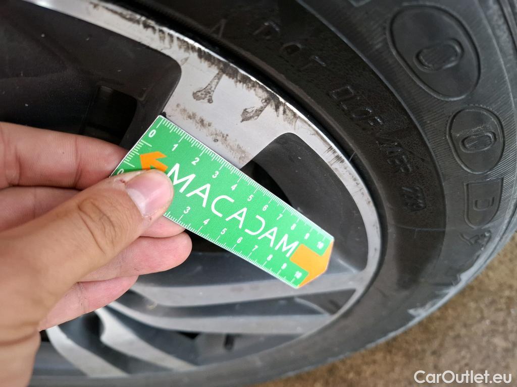  Peugeot  308 PEUGEOT  / 2017 / 5P / Berline BlueHDi 130 EAT6 S&S ALLURE BUSINESS #45