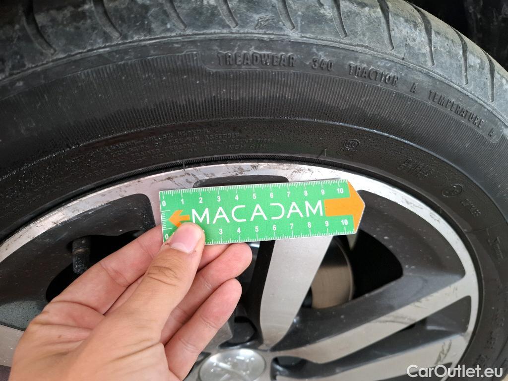  Peugeot  308 PEUGEOT  / 2017 / 5P / Berline BlueHDi 130 EAT6 S&S ALLURE BUSINESS #25