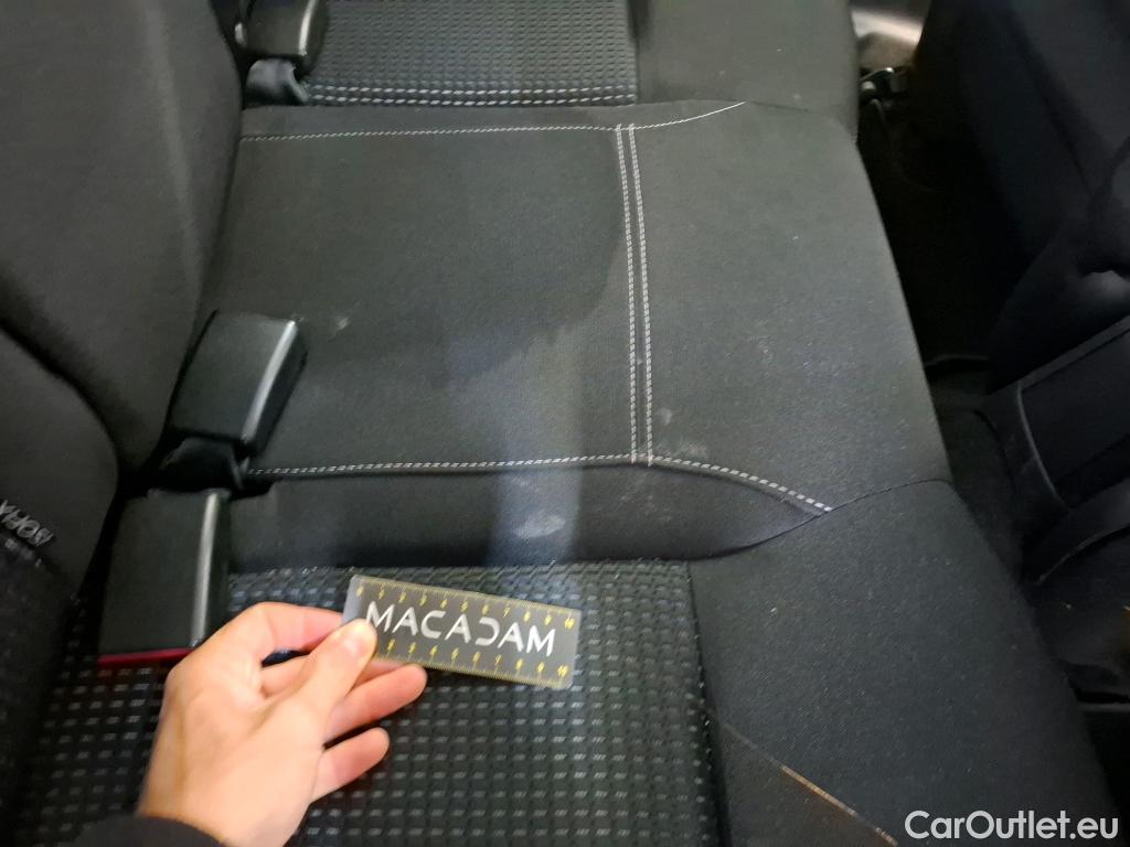  Peugeot  208  Allure Business 1.2 PureTech 110CV BVM6 E6dT #25