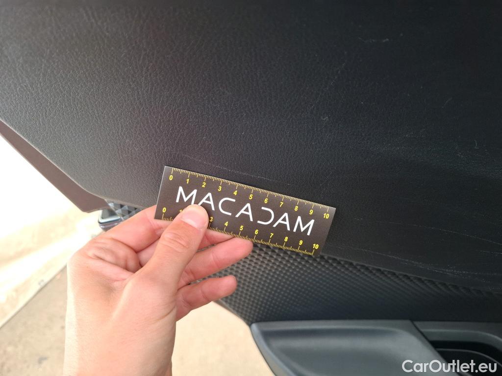  Toyota  C-HR TOYOTA  / 2016 / 5P / SUV 1.8 HYBRIDE 122 EDITION(SP) #27