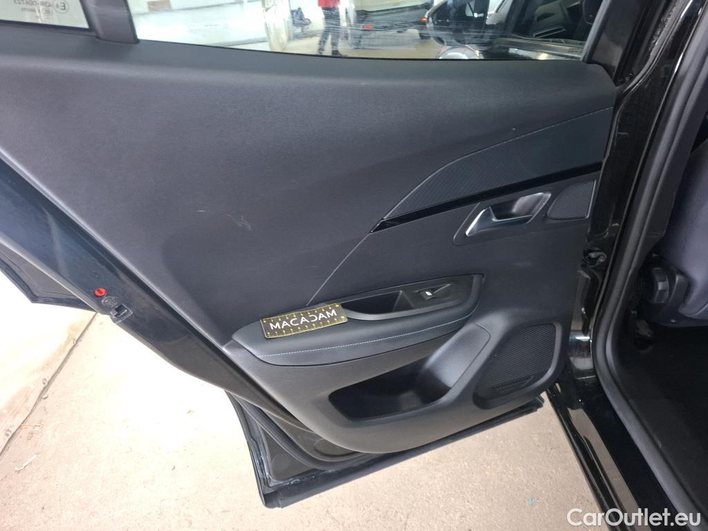  Peugeot  2008  Allure Business 1.2 PureTech 130CV BVA8 E6d #30