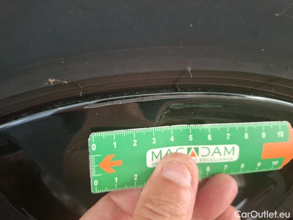  Bmw  X2 Série  xDrive 25 e Business Design 1.5 220CV BVA6 E6d #9