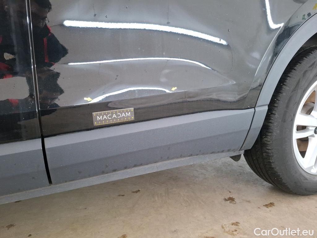  Audi  Q3 AUDI  / 2018 / 5P / SUV 35 TFSI 150 MHEV S TRONIC BUSINESS LINE #2