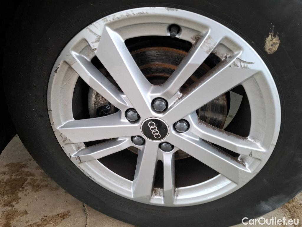  Audi  Q3 AUDI  / 2018 / 5P / SUV 35 TFSI 150 MHEV S TRONIC BUSINESS LINE #5