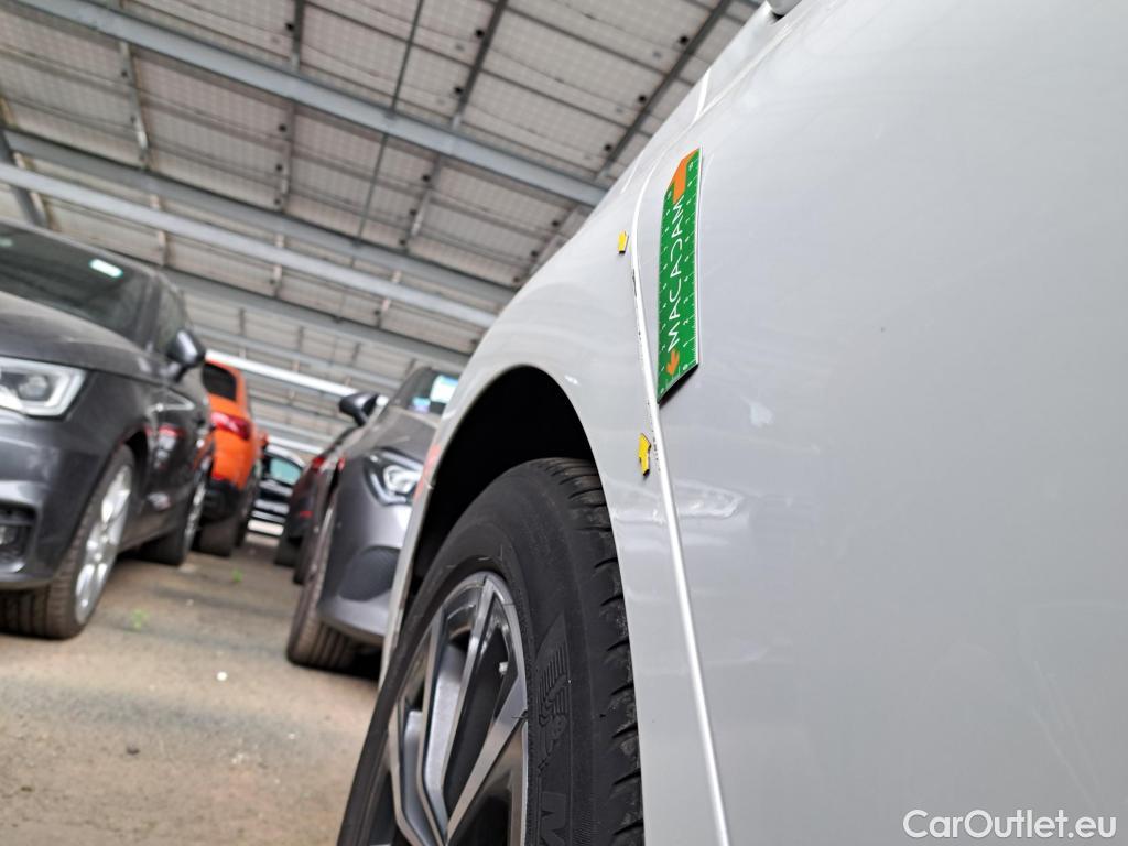  Bmw  Serie 3 Série 3 Berline 330 e Lounge 2.0 250CV BVA8 E6d #8