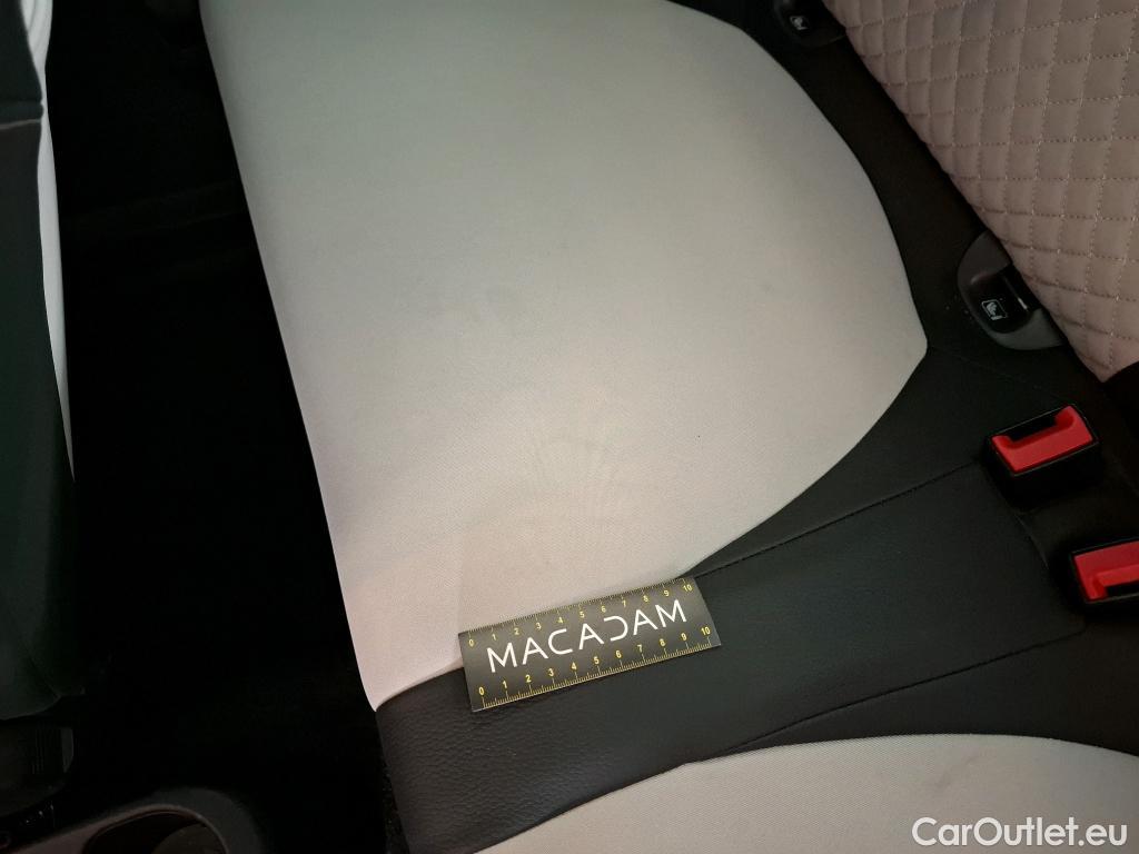  Fiat  500 FIAT   2015  3P  Berline Hybrid 10 BSG 70 ch Dolcevita #16