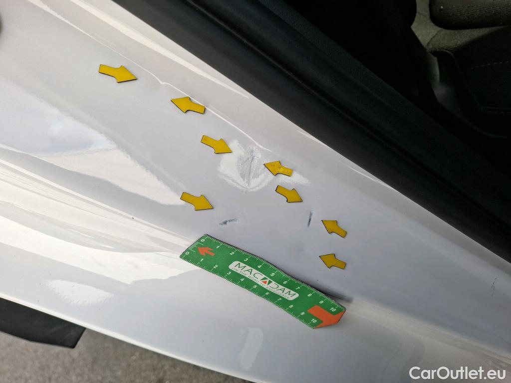  Hyundai  Tucson HYUNDAI  / 2020 / 5P / SUV 1.6 HYBRID 230 CREATIVE #8