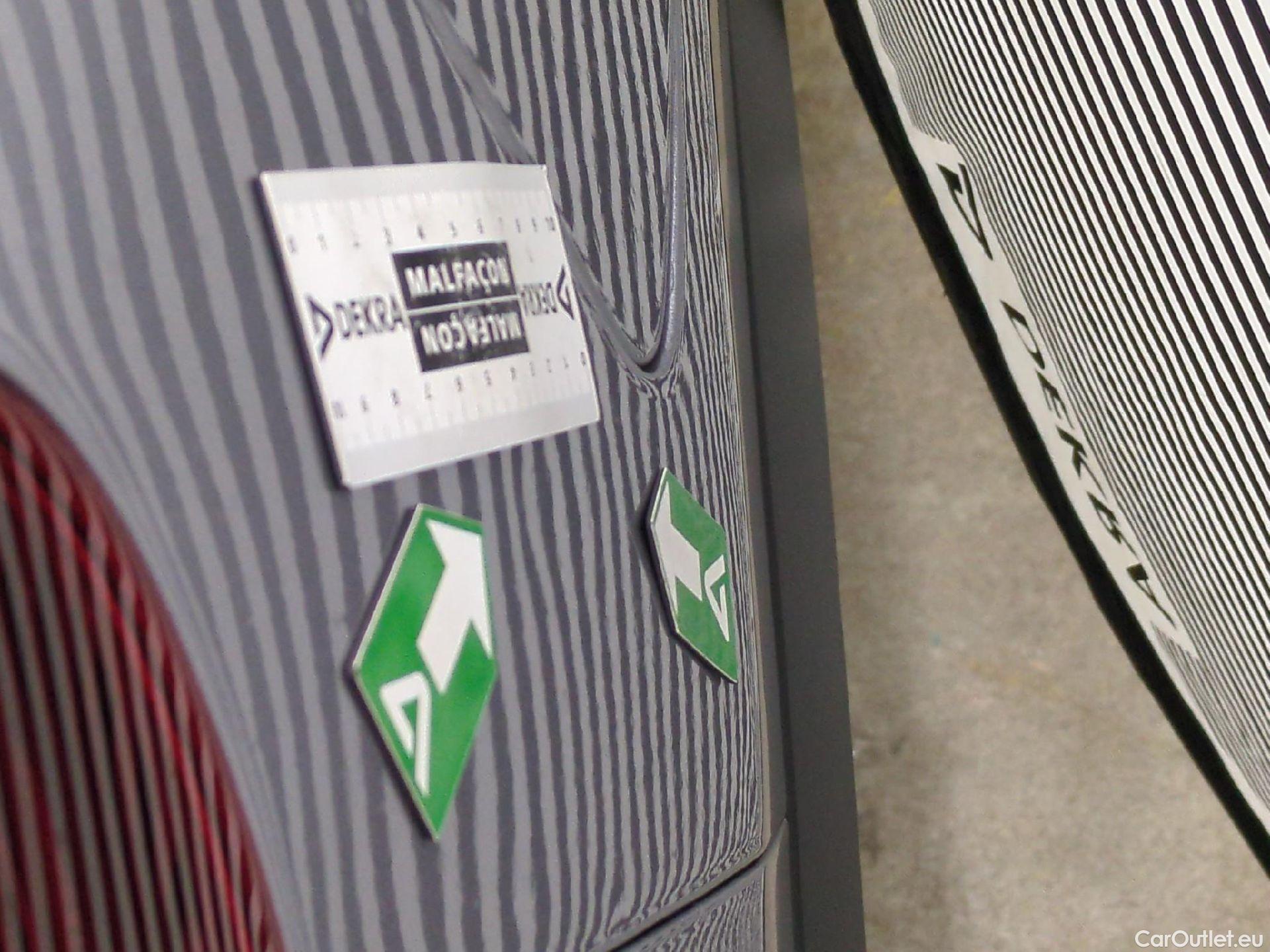  Citroen  C5 CITROEN  Aircross / 2018 / 5P / SUV Hybrid 225 ë-EAT8 Business #19