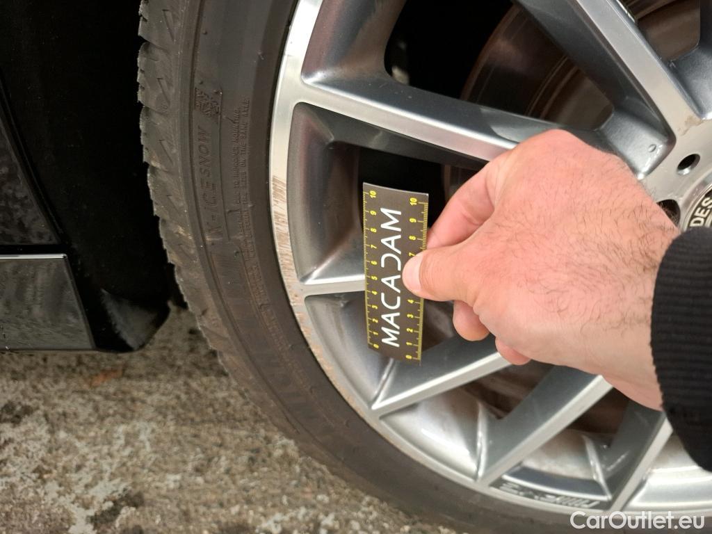  Mercedes  A-Klasse MERCEDES-BENZ Classe A Compact / 2018 / 5P / Berline A 250 e AMG Line 8G-DCT #38