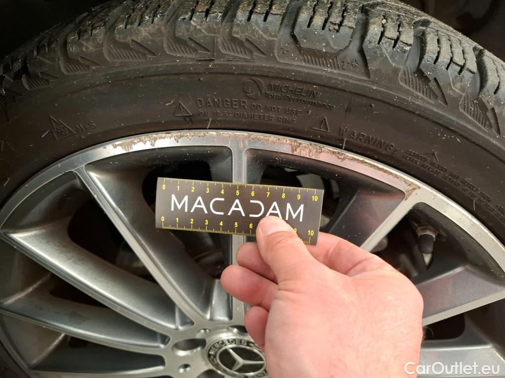  Mercedes  A-Klasse MERCEDES-BENZ Classe A Compact / 2018 / 5P / Berline A 250 e AMG Line 8G-DCT #29