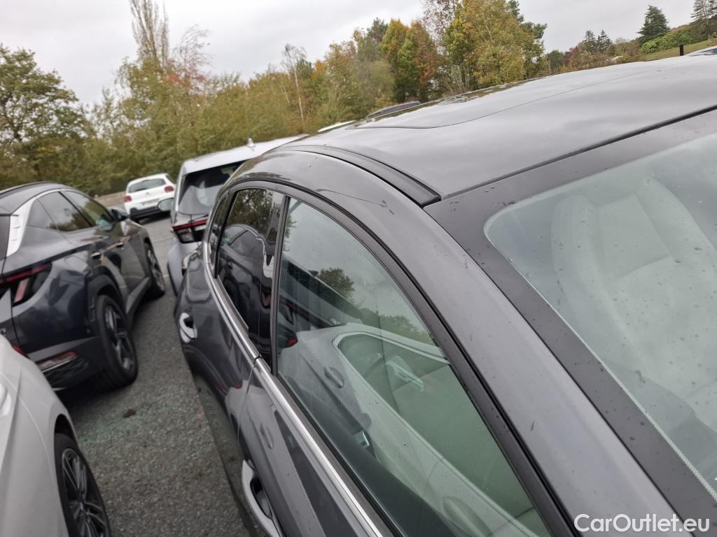  Mazda  CX-30 MAZDA  / 2019 / 5P / Crossover 2.0L Skyactiv-X M Hybrid Exclusive BVA6 #33