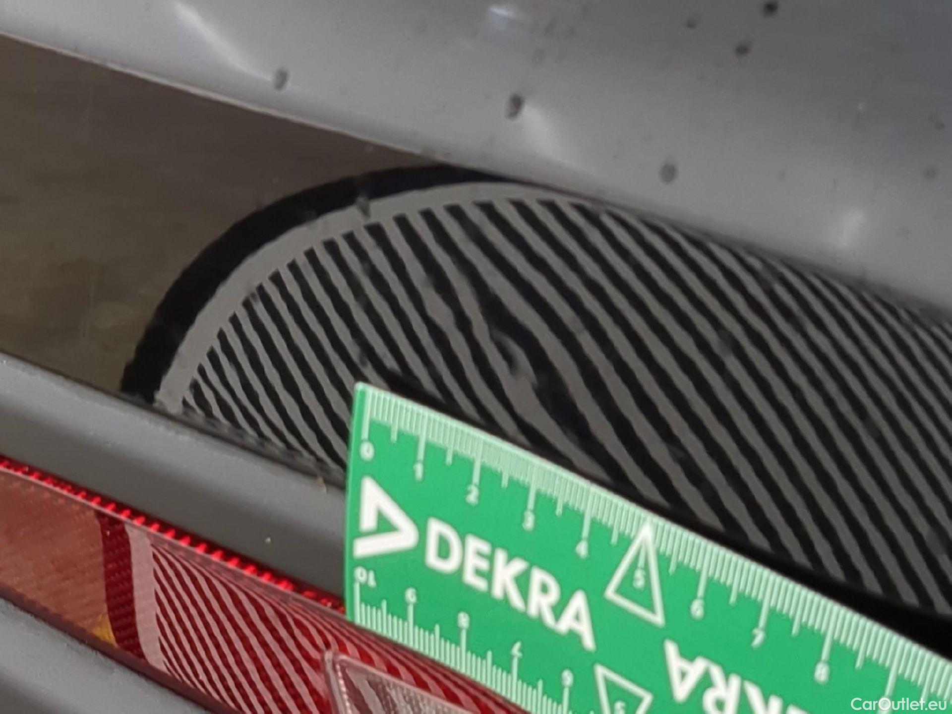  MG  EHS MG  / 2021 / 5P / SUV 1.5T GDI PHEV Luxe Auto #5