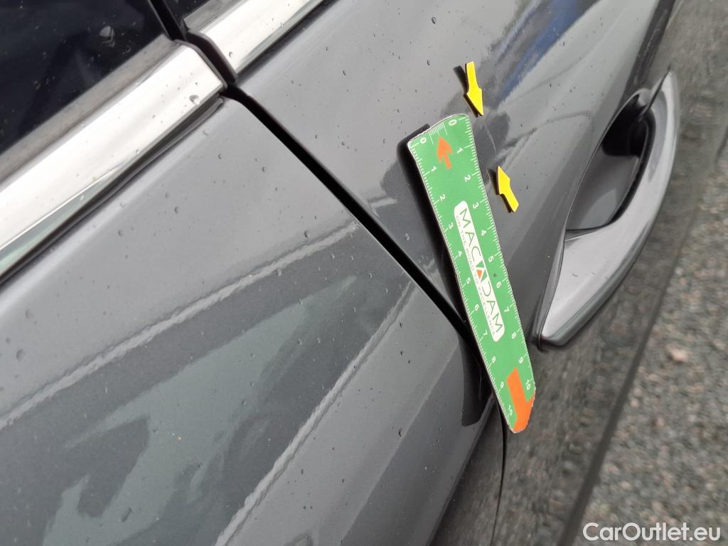  Mazda  CX-30 MAZDA  / 2019 / 5P / Crossover 2.0L Skyactiv-X M Hybrid Exclusive BVA6 #37