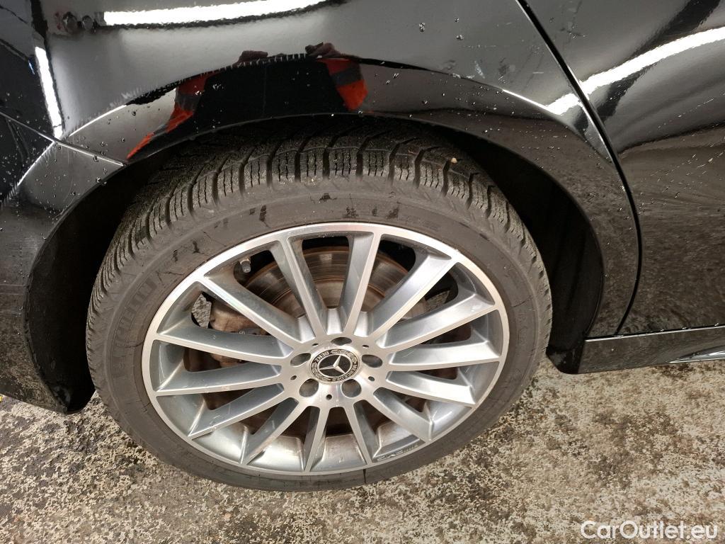  Mercedes  A-Klasse MERCEDES-BENZ Classe A Compact / 2018 / 5P / Berline A 250 e AMG Line 8G-DCT #22