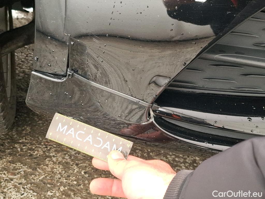  Mercedes  A-Klasse MERCEDES-BENZ Classe A Compact / 2018 / 5P / Berline A 250 e AMG Line 8G-DCT #3