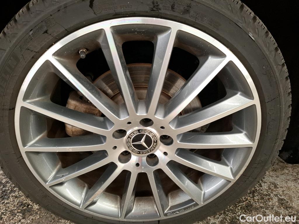  Mercedes  A-Klasse MERCEDES-BENZ Classe A Compact / 2018 / 5P / Berline A 250 e AMG Line 8G-DCT #23