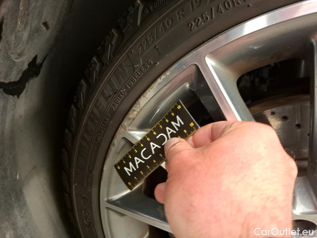  Mercedes  A-Klasse MERCEDES-BENZ Classe A Compact / 2018 / 5P / Berline A 250 e AMG Line 8G-DCT #33