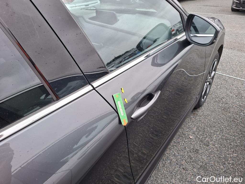  Mazda  CX-30 MAZDA  / 2019 / 5P / Crossover 2.0L Skyactiv-X M Hybrid Exclusive BVA6 #36