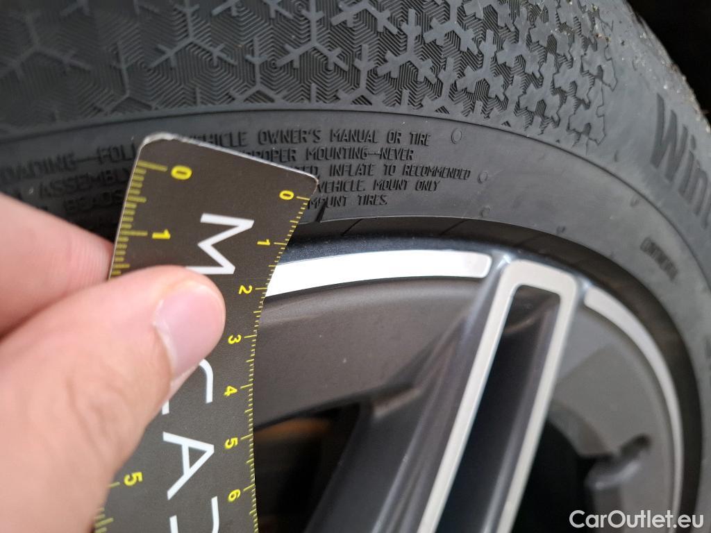  Mercedes  GLA MERCEDES-BENZ  / 2020 / 5P / SUV 1.3  250 e AMG LINE DCT #10