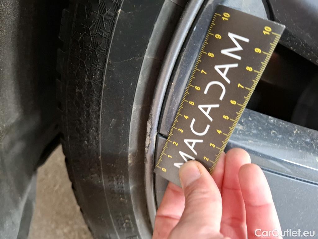  Tesla  Model 3 TESLA  / 2018 / 4P / Berline Grande Autonomie Dual Motor AWD #16