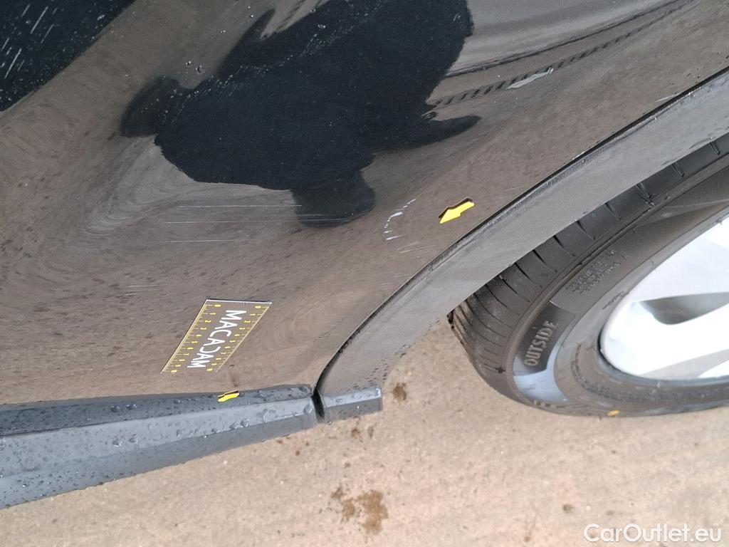  Toyota  C-HR TOYOTA  / 2016 / 5P / SUV 1.8 HYBRIDE 122 DYNAMIC BUSINESS #7