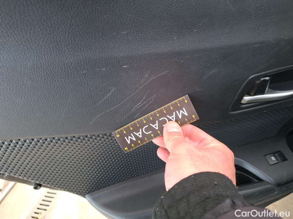  Toyota  C-HR TOYOTA  / 2016 / 5P / SUV 1.8 HYBRIDE 122 DYNAMIC BUSINESS #16