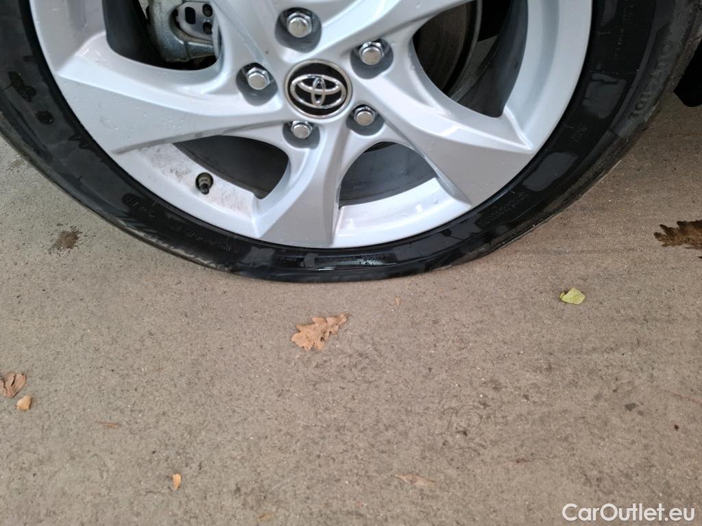  Toyota  C-HR TOYOTA  / 2016 / 5P / SUV 1.8 HYBRIDE 122 DYNAMIC BUSINESS #29