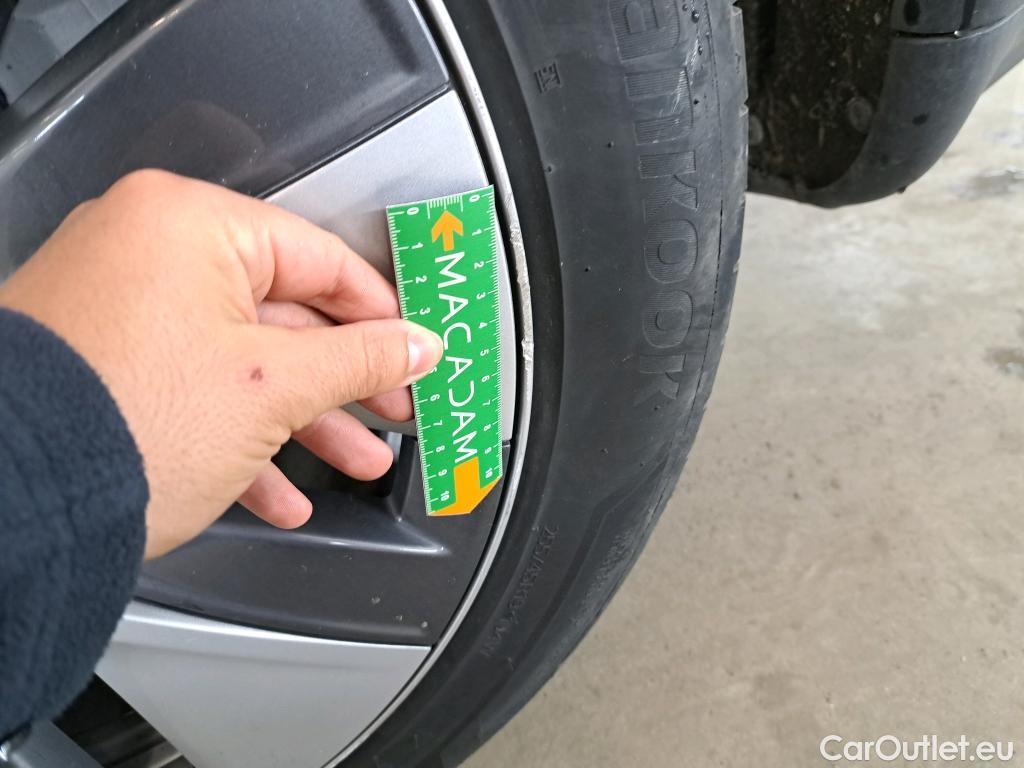  Tesla  Model Y TESLA  / 2020 / 5P / SUV Long Range Dual Motor AWD #16