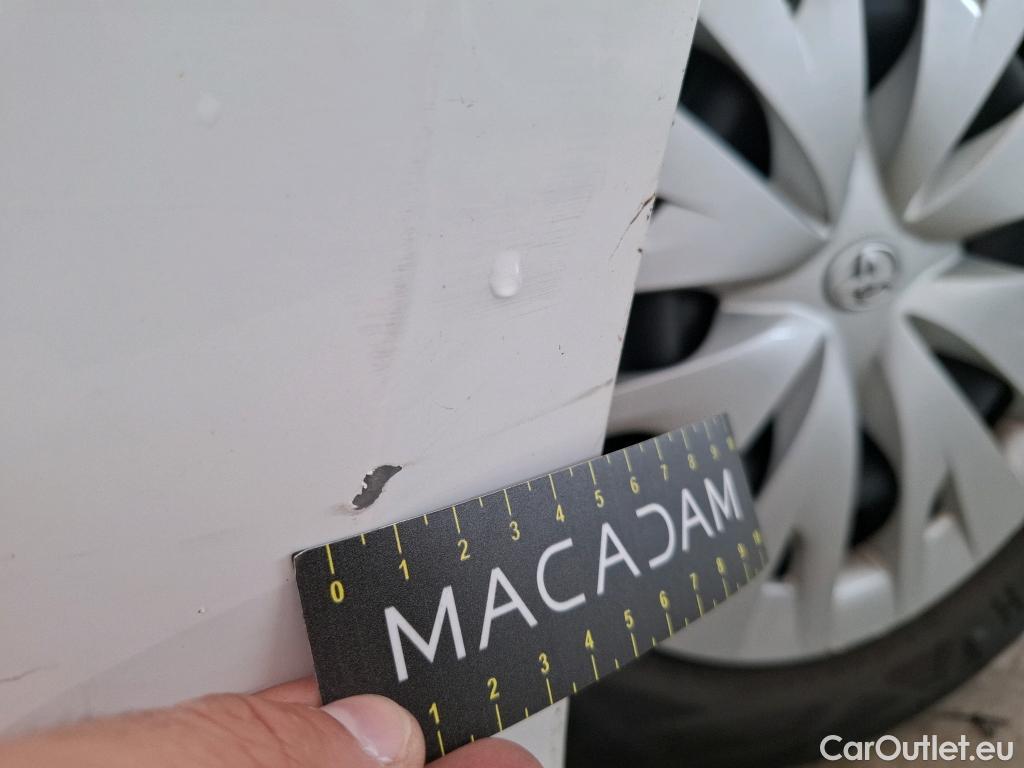  Toyota  Yaris TOYOTA  Hybride / 2019 / 5P / Berline Hybride 116h France Business Beyond Zero #5