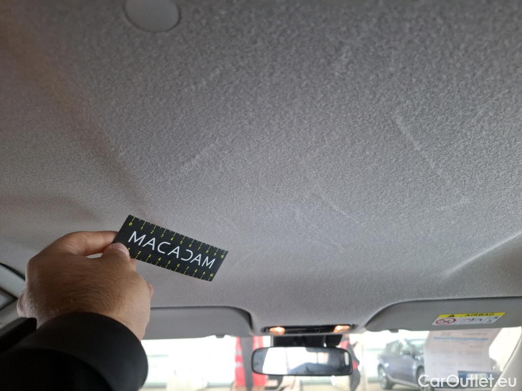  Toyota  Yaris TOYOTA  Hybride / 2019 / 5P / Berline Hybride 116h France Business Beyond Zero #12