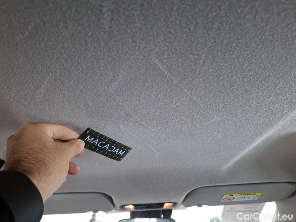  Toyota  Yaris TOYOTA  Hybride / 2019 / 5P / Berline Hybride 116h France Business Beyond Zero #9