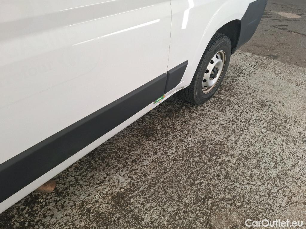  Fiat  Ducato FIAT   2014  4P  Fourgon tôlé 2 3 Multijet 120 3 0 M H2 Business #4