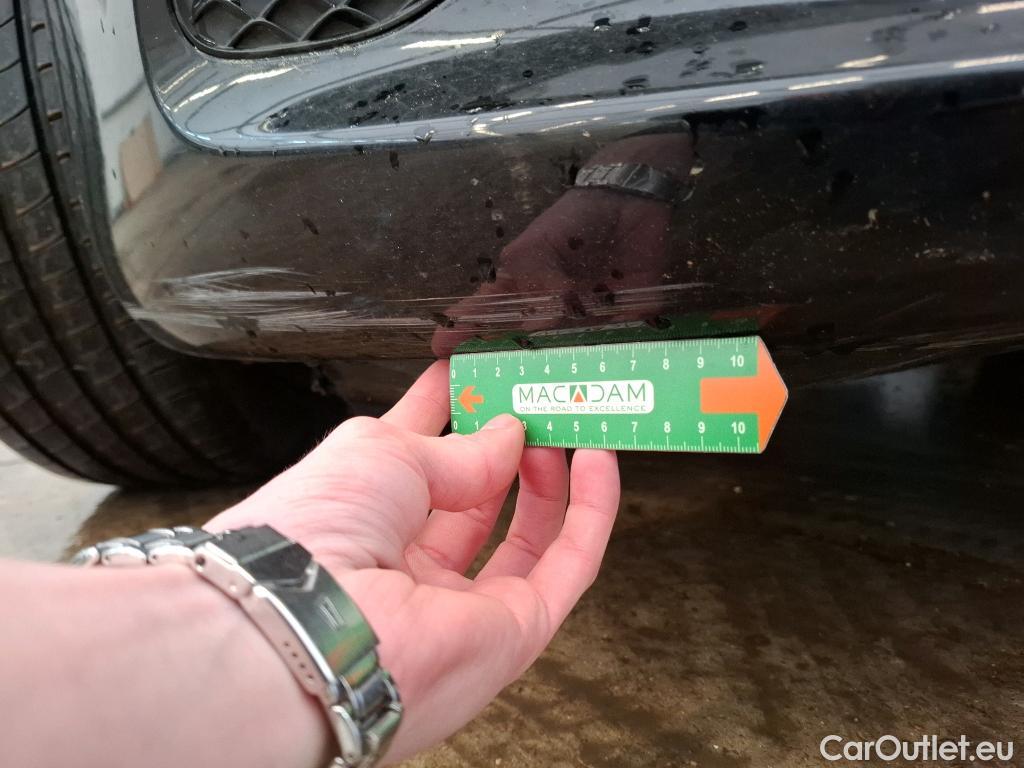  Mercedes  A-Klasse MERCEDES-BENZ Classe A Compact / 2018 / 5P / Berline A 200 d Business Line 8G-DCT #12