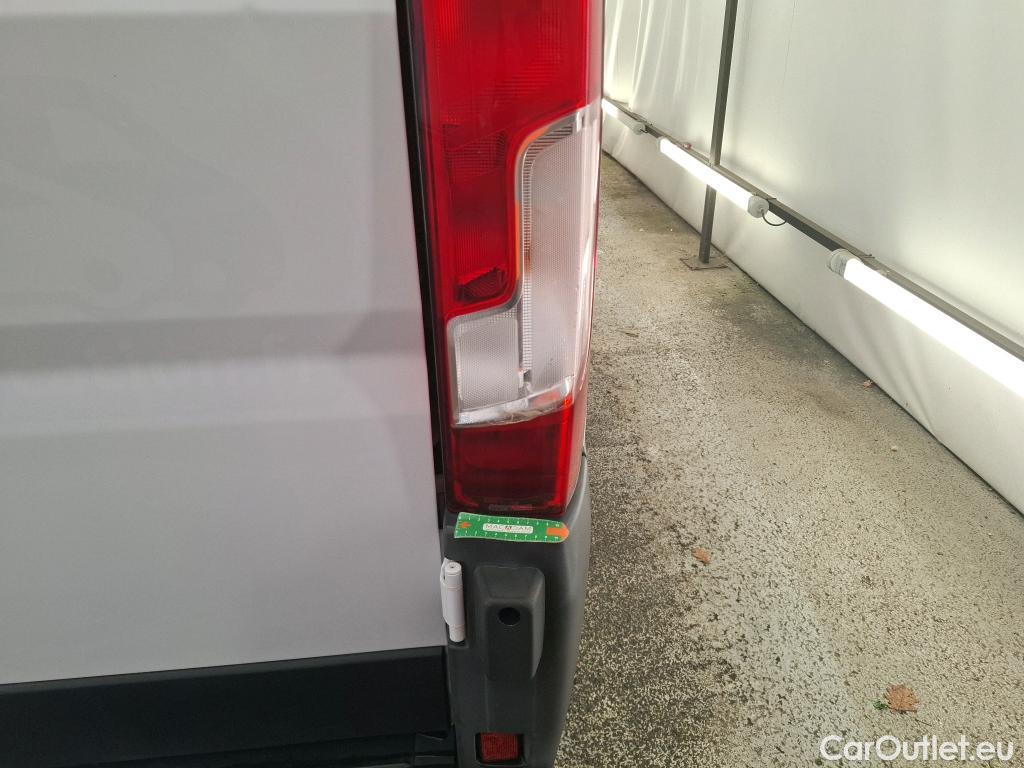  Fiat  Ducato FIAT   2014  4P  Fourgon tôlé 2 3 Multijet 120 3 0 M H2 Business #8