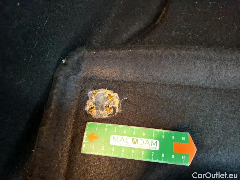  Mercedes  A-Klasse MERCEDES-BENZ Classe A Compact / 2018 / 5P / Berline A 200 d Business Line 8G-DCT #2