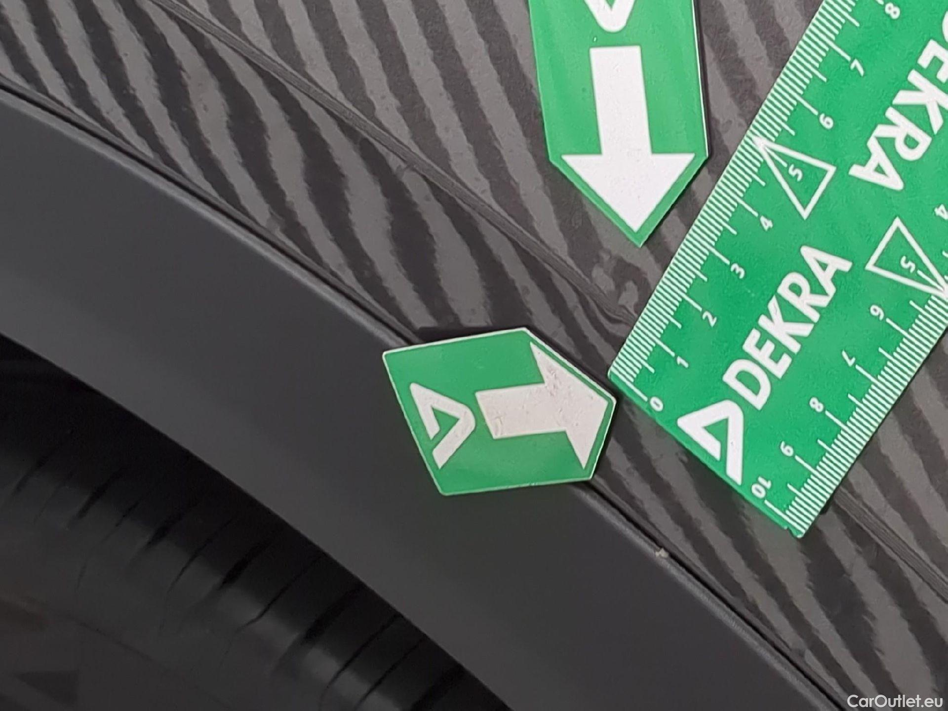  DS  DS7 DS DS 7 / 2022 / 5P / SUV BlueHDi 130 Automatique RIVOLI #17