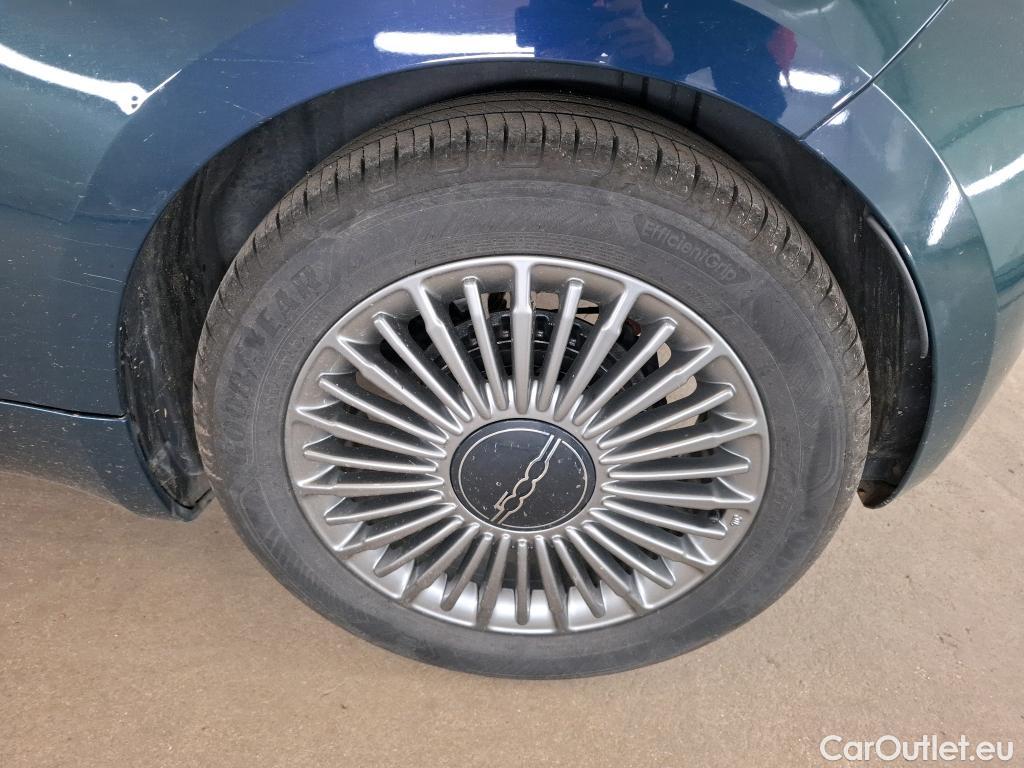  Fiat  500  e Icone 42kWh BVA #13