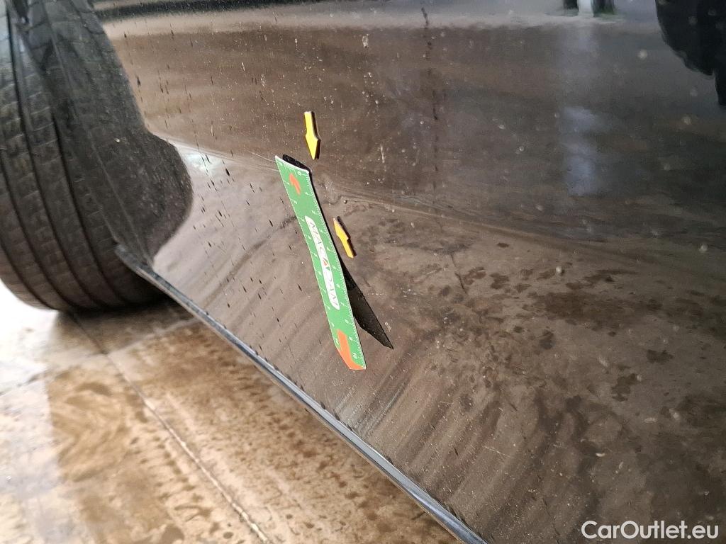  Mercedes  A-Klasse MERCEDES-BENZ Classe A Compact / 2018 / 5P / Berline A 200 d Business Line 8G-DCT #22