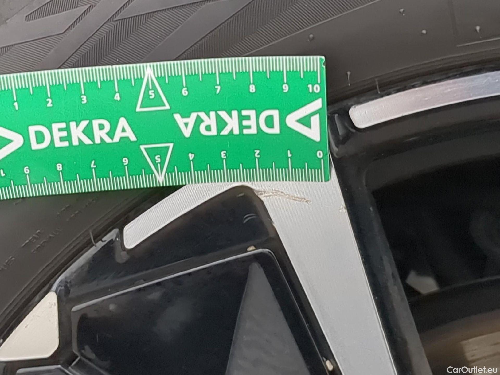  DS  DS7 DS DS 7 / 2022 / 5P / SUV BlueHDi 130 Automatique RIVOLI #15