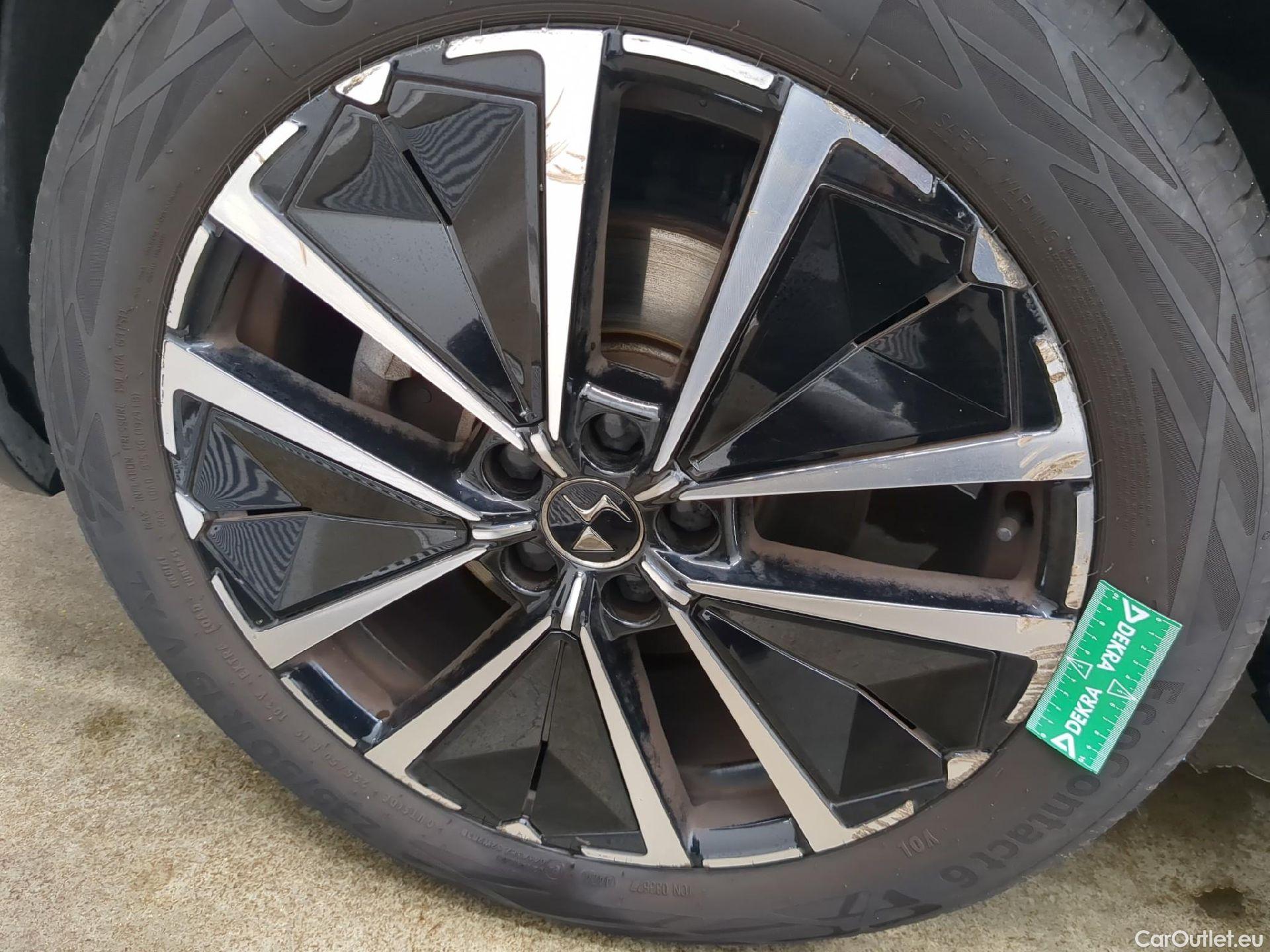  DS  DS7 DS DS 7 / 2022 / 5P / SUV BlueHDi 130 Automatique RIVOLI #4