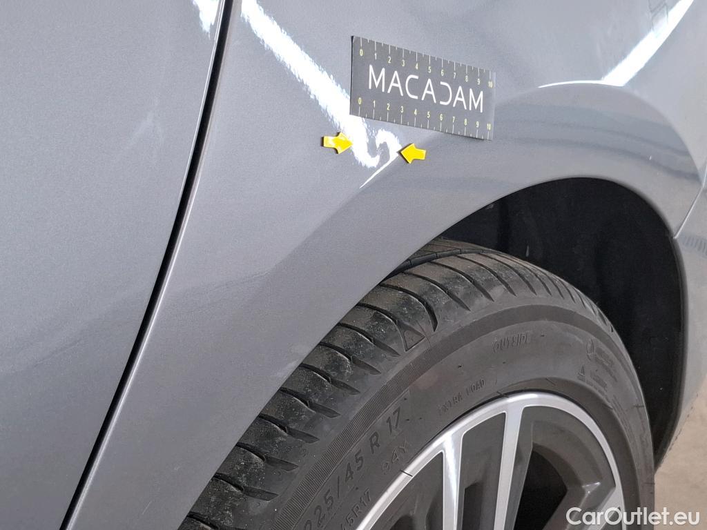  Bmw  Serie 1 BMW Série 1 / 2019 / 5P / Berline 116i DKG7 Business Design #9