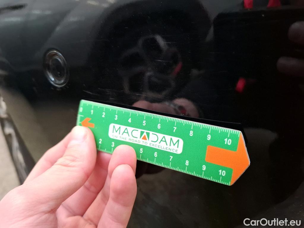  Mercedes  A-Klasse MERCEDES-BENZ Classe A Compact / 2018 / 5P / Berline A 200 d Business Line 8G-DCT #31