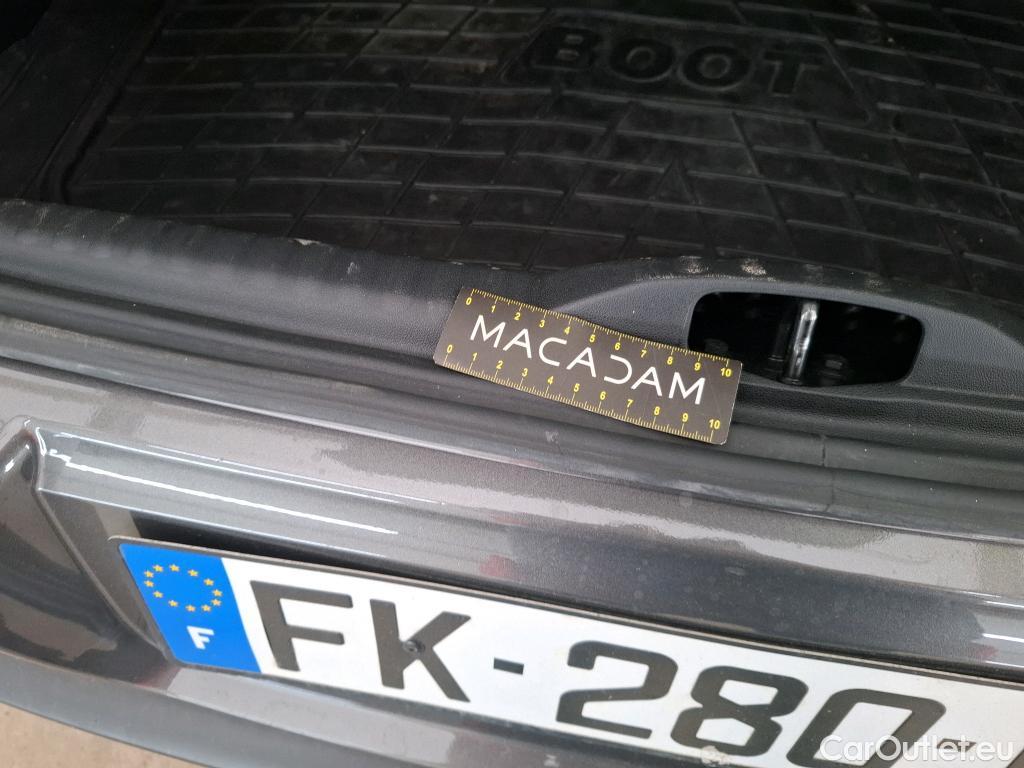  Citroen  C3 CITROEN  Société / 2016 / 5P / Berline PureTech 82 S&S BVM Feel Nav #8