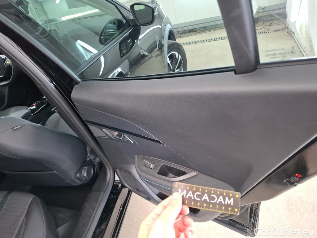  Peugeot  2008  Allure Business 1.2 PureTech 130CV BVA8 E6d #15