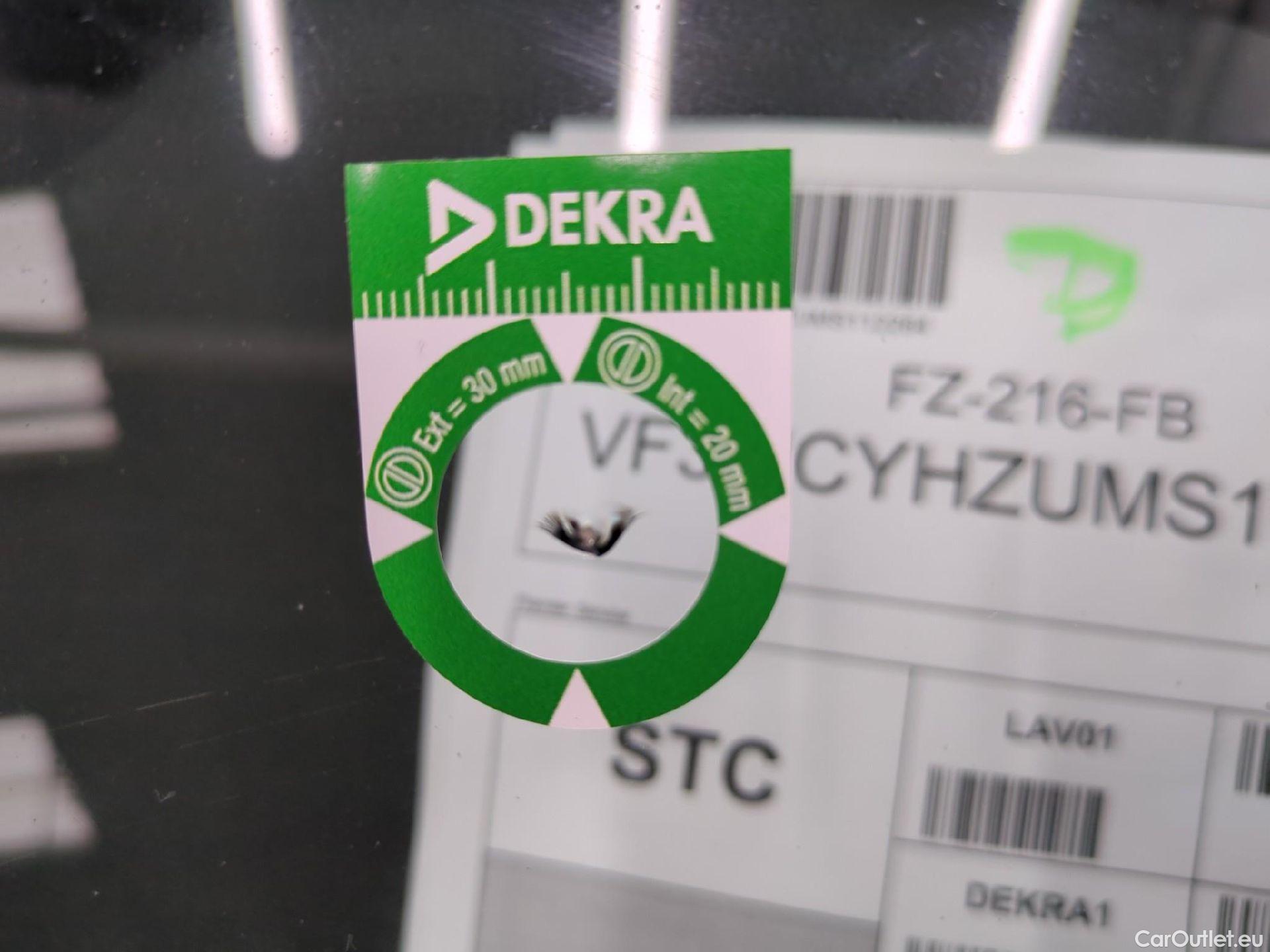  Peugeot  3008  Active Pack 1.5 HDi 130CV BVA8 E6d #1