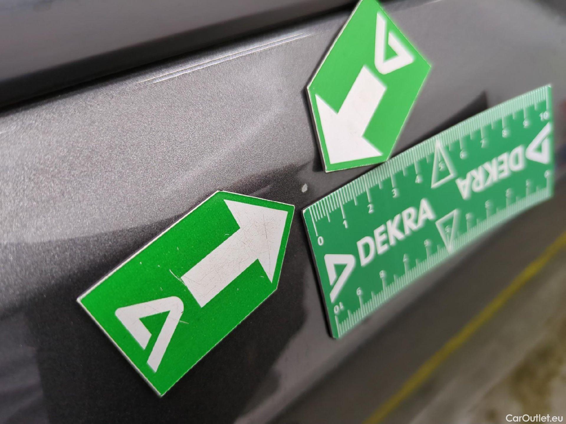  Peugeot  3008  Active Pack 1.5 HDi 130CV BVA8 E6d #21