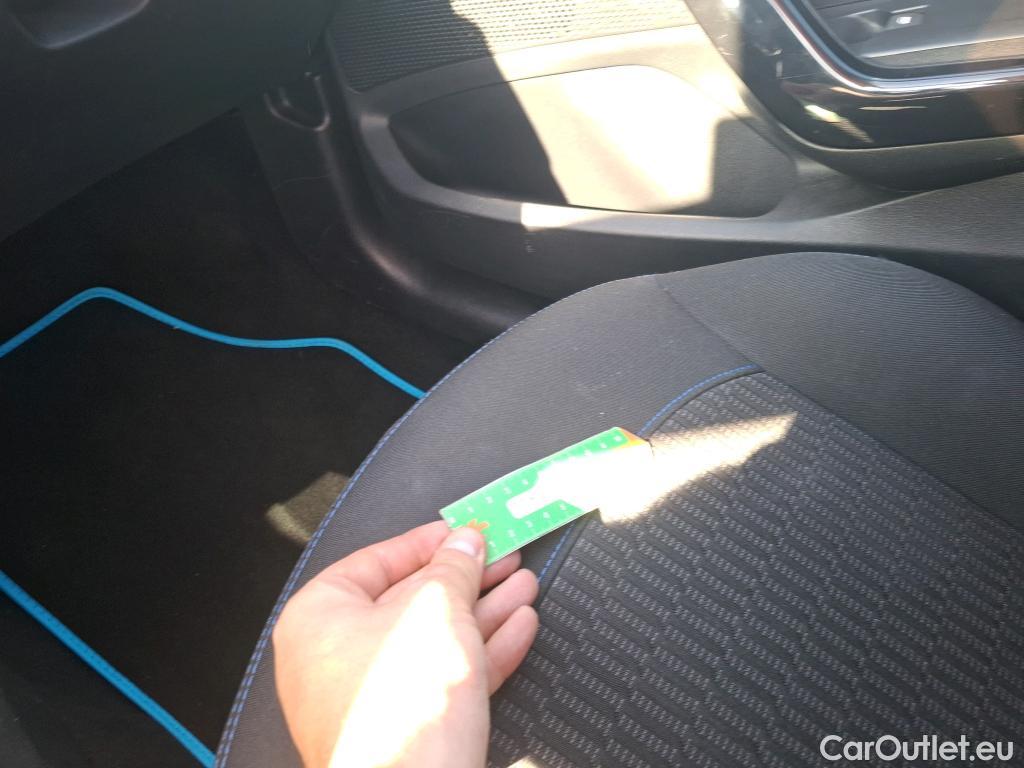  Peugeot  208  Style 1.2 PureTech 80 #14